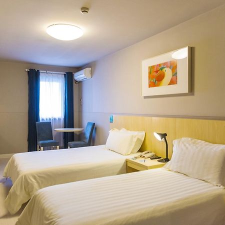 Jingjiang Inn Jurong Renmin Road Чжэньцзян Экстерьер фото
