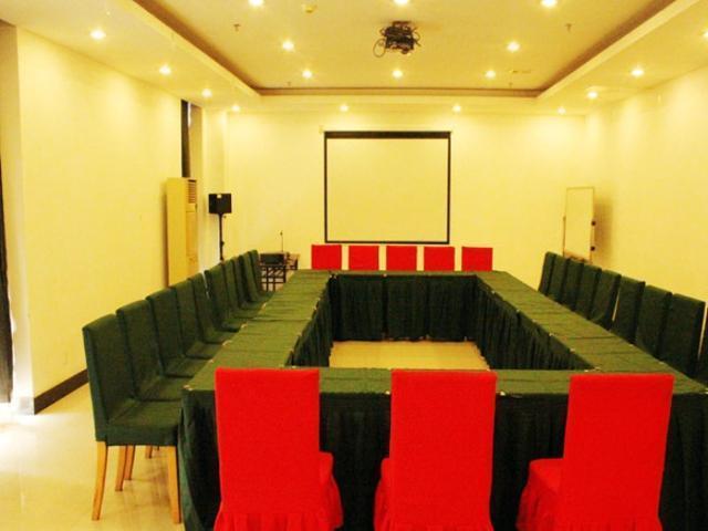 Jingjiang Inn Jurong Renmin Road Чжэньцзян Экстерьер фото