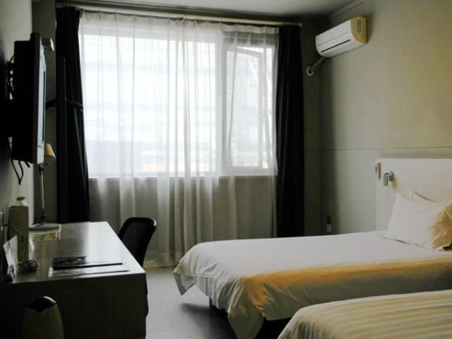 Jingjiang Inn Jurong Renmin Road Чжэньцзян Экстерьер фото