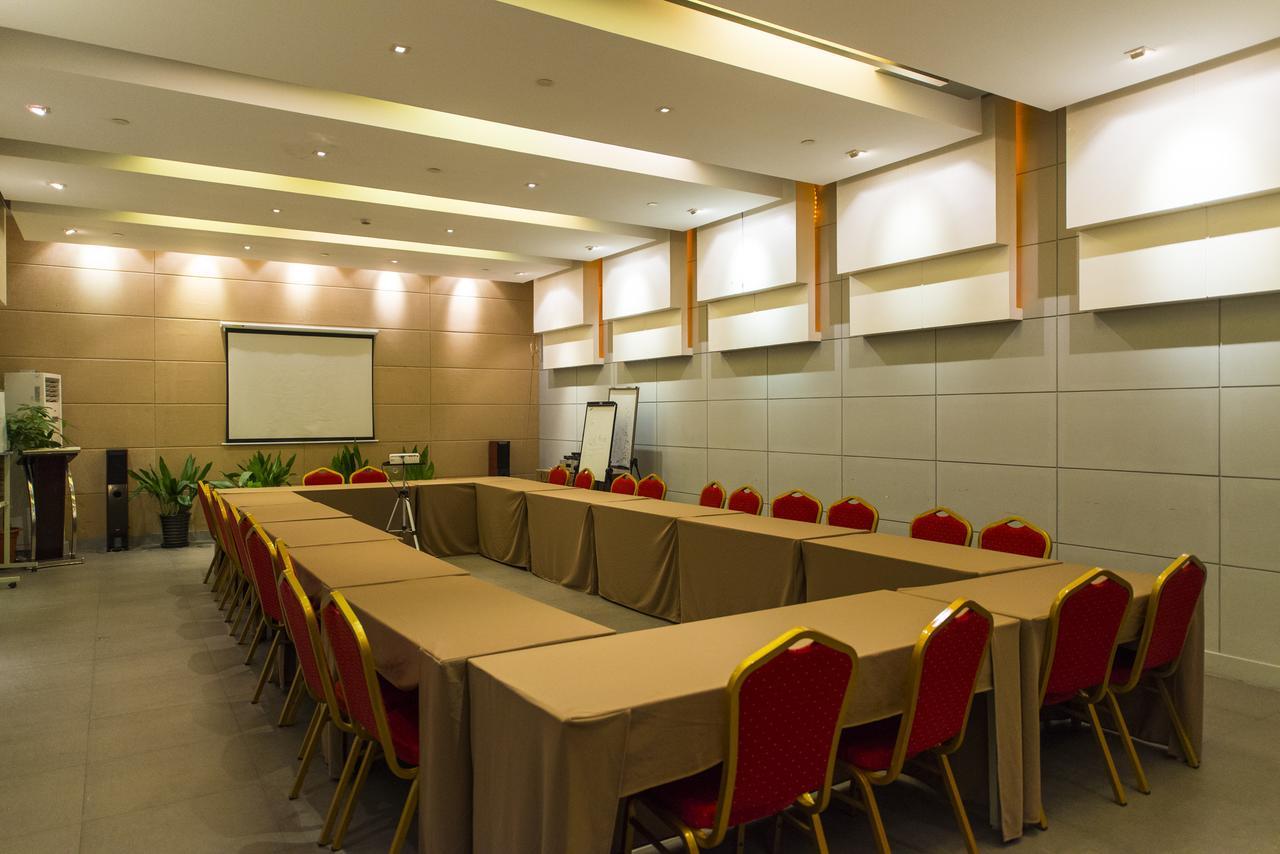 Jingjiang Inn Jurong Renmin Road Чжэньцзян Экстерьер фото